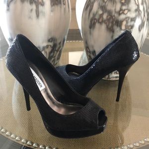 Gently used Steve Madden sequin evening pumps